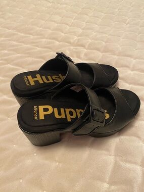 Hush puppies black 3 inch heeled sandals ladies size 5.5